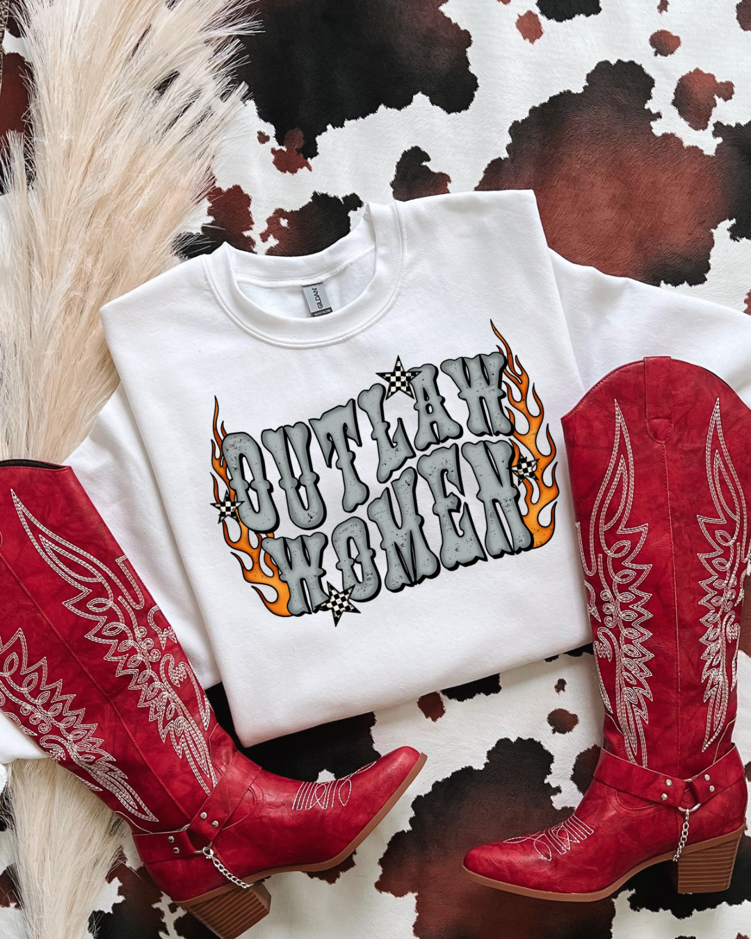 Outlaw Women Crewneck